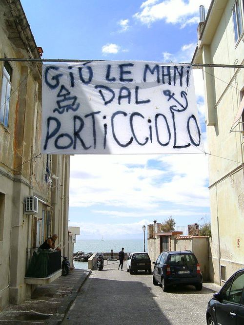 Assemblea del Comitato "Giù le mani dal porticciolo"